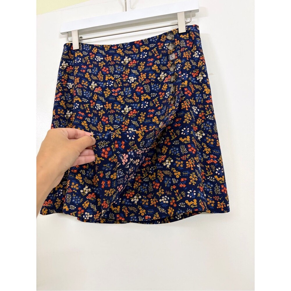 Madewell Navy Floral Faux Wrap Mini Skirt Button Detail Size 2 Cottagecore - Picture 5 of 10